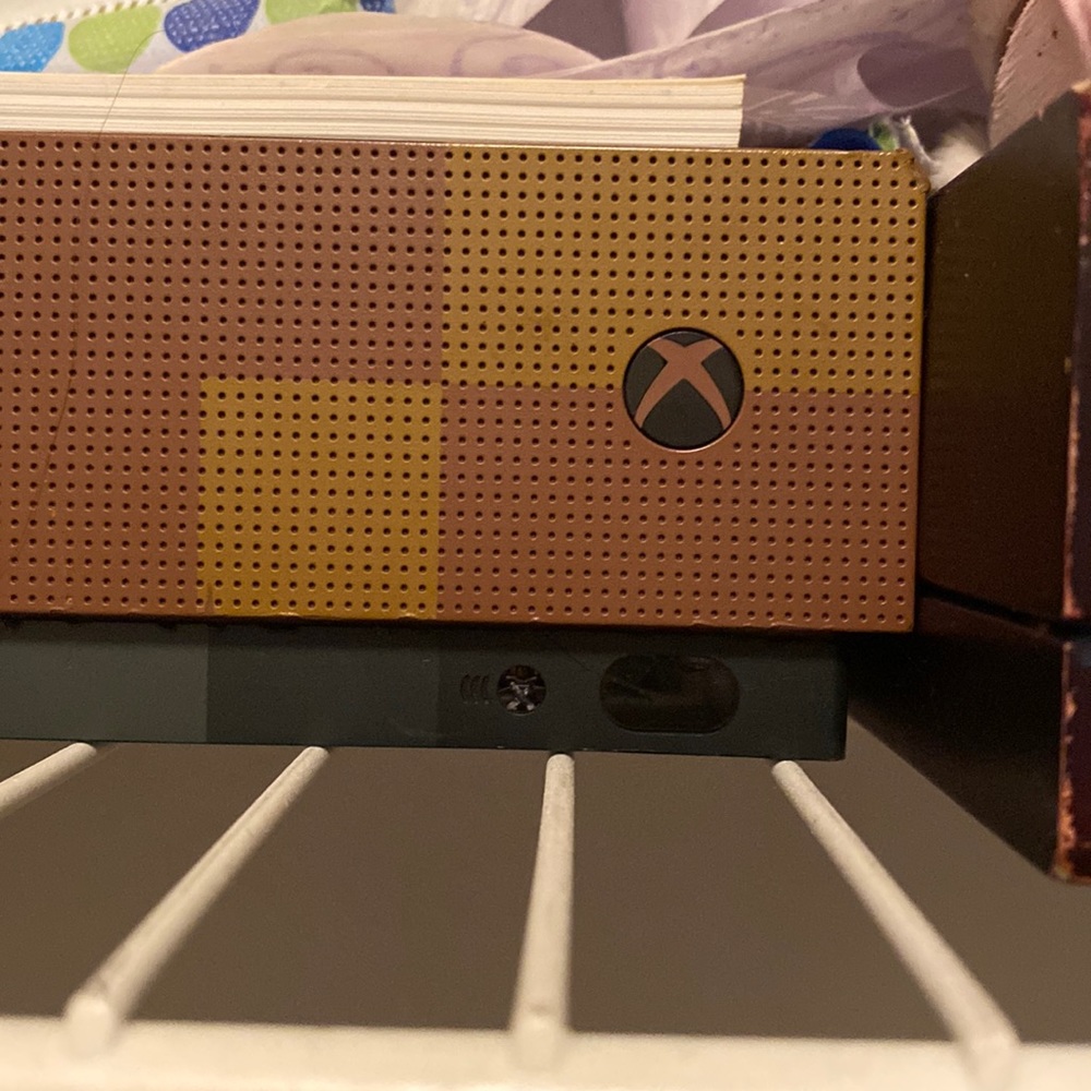 xbox one s Minecraft edition